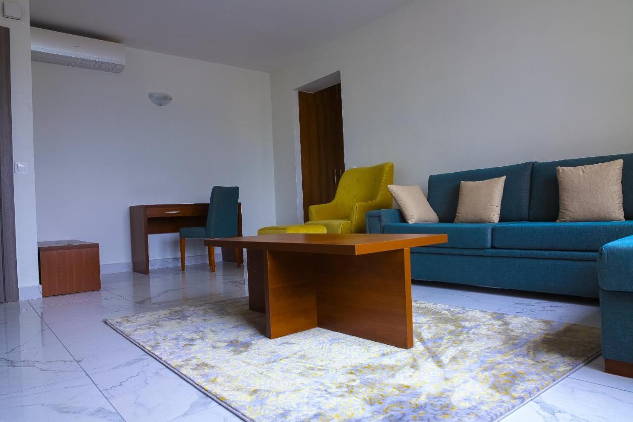 Residence Atta Abidjan Exterior photo
